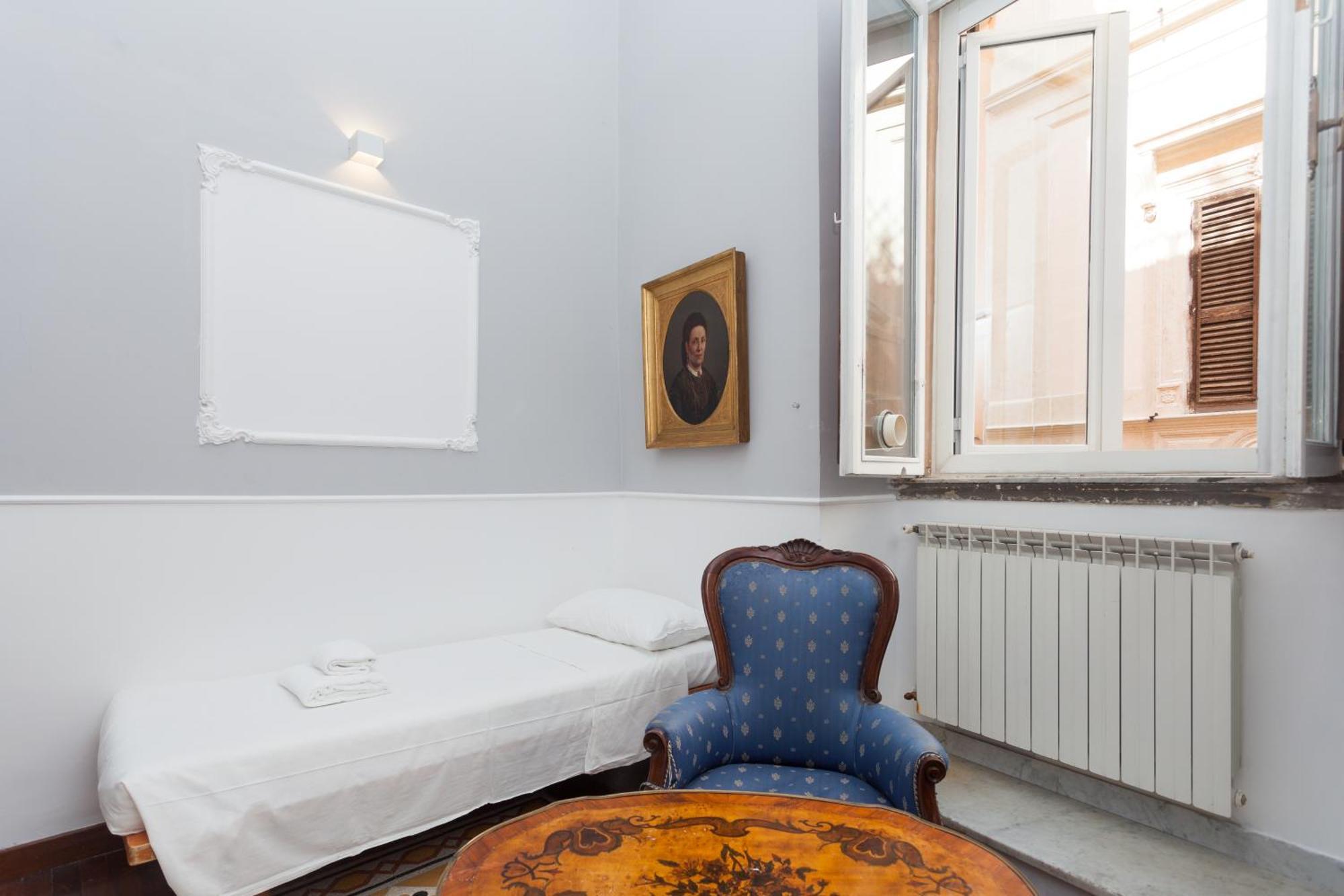Palazzo Del Duca Piazza Navona Guest House Róma Kültér fotó