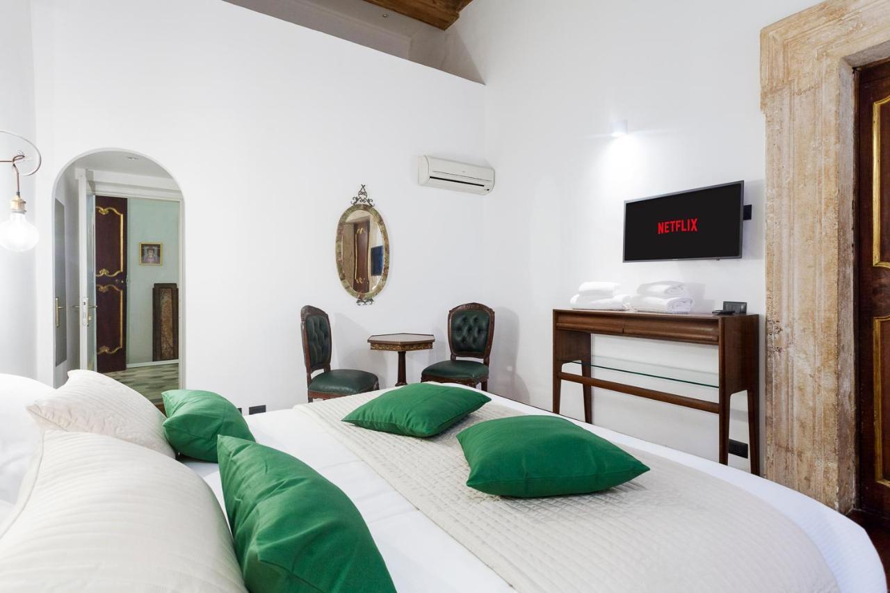 Palazzo Del Duca Piazza Navona Guest House Róma Kültér fotó